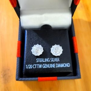 Diamon studs, New but no tags